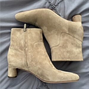 ViNCE Suede ankle boots - Brand New